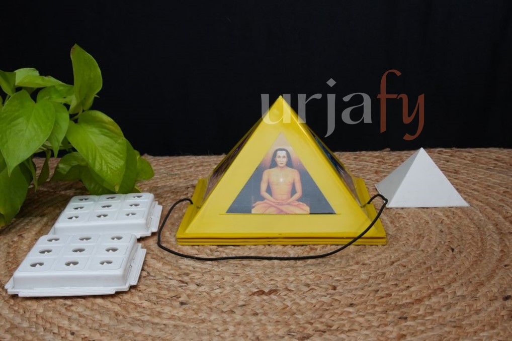 Plastic Pyramids Meditation Kit Combo with 3 Plastic Pyramid Cap, 2 Water  Bemor and 3 Table Top Pyramid - Urjafy